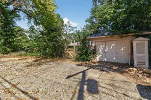 6606 Royal Ln, Dallas, TX 75230 - Photo 31