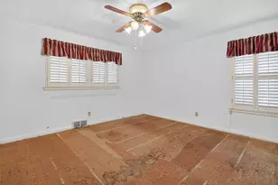 6606 Royal Ln, Dallas, TX 75230 - Photo 17