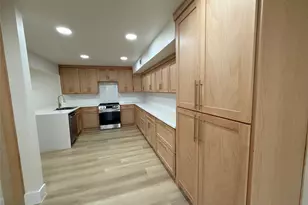 821 Sylvan Dr, Fort Worth, TX 76120 - Photo 5