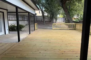 821 Sylvan Dr, Fort Worth, TX 76120 - Photo 3