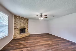 6101 Kelly Elliott Rd, Arlington, TX 76001 - Photo 3