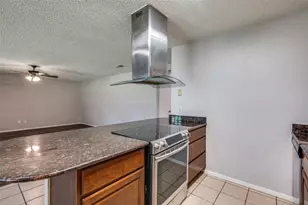 6101 Kelly Elliott Rd, Arlington, TX 76001 - Photo 9