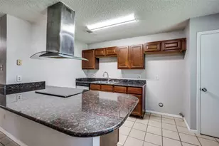 6101 Kelly Elliott Rd, Arlington, TX 76001 - Photo 7