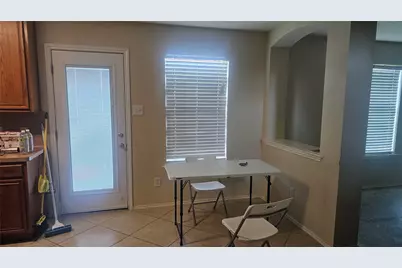 508 Fossil Lake Court, Arlington, TX 76002 - Photo 9