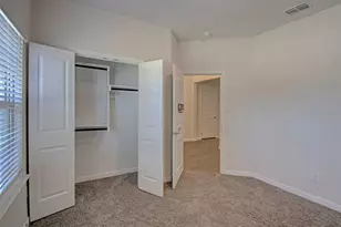 1113 Dublin Dr, Cleburne, TX 76033 - Photo 5