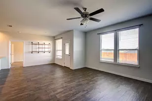 1113 Dublin Dr, Cleburne, TX 76033 - Photo 11