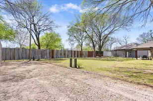 1201 Forrest St, Waco, TX 76704 - Photo 25