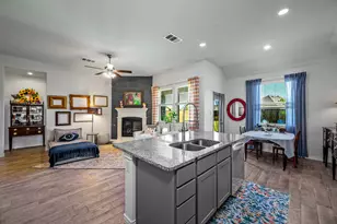 3250 Hunters Gln Dr, Aubrey, TX 76227 - Photo 13