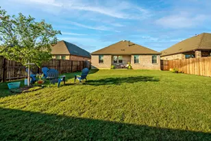 3250 Hunters Gln Dr, Aubrey, TX 76227 - Photo 31