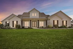 1208 Eagles Blf Dr, Weatherford, TX 76087 - Photo 1