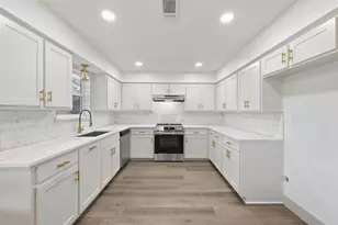 5410 Marshfield Ct, Arlington, TX 76016 - Photo 9