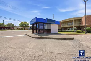 1500 W Henderson St, Cleburne, TX 76033 - Photo 1