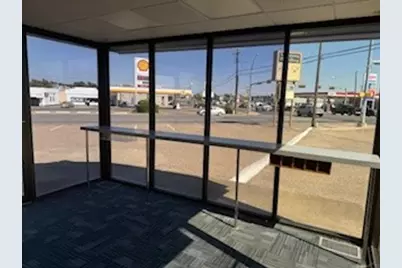 1500 W Henderson Street, Cleburne, TX 76033 - Photo 5