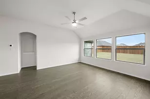 7716 Oakmeade St, Joshua, TX 76058 - Photo 9