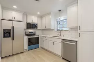 1409 Autumn Leaves Trail, Dallas, TX 75241 - Photo 9