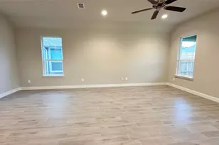 10625 Zircon Ln, Fort Worth, TX 76036 - Photo 5