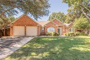 2709 Cobblestone Dr, Grapevine, TX 76051 - Photo 1