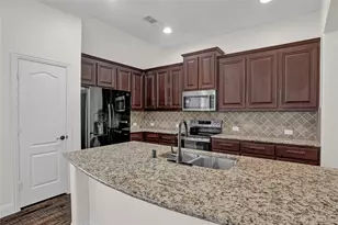 2105 Burke Dr, Princeton, TX 75407 - Photo 5