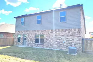 821 Clark Dr, Ferris, TX 75125 - Photo 5