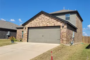 821 Clark Dr, Ferris, TX 75125 - Photo 3