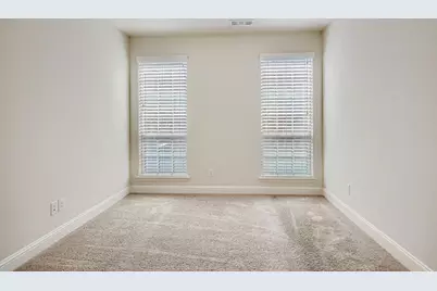 616 Warwick Boulevard, Lewisville, TX 75056 - Photo 23