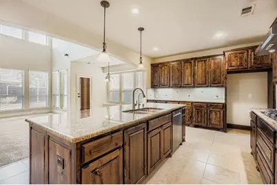 616 Warwick Boulevard, Lewisville, TX 75056 - Photo 15