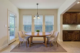 616 Warwick Blvd, Lewisville, TX 75056 - Photo 17