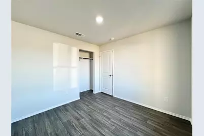 509 Sycamore Cove, Granbury, TX 76048 - Photo 3