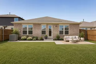 917 Waggoner Dr, Aubrey, TX 76227 - Photo 3