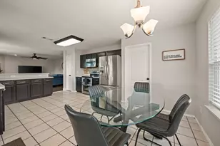 1040 Canyon Dr, Justin, TX 76247 - Photo 25