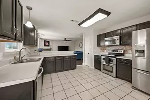 1040 Canyon Dr, Justin, TX 76247 - Photo 27