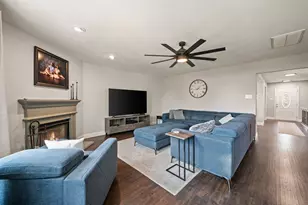 1040 Canyon Dr, Justin, TX 76247 - Photo 31