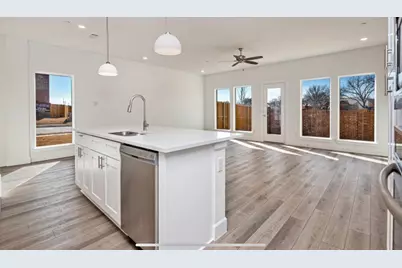 5661 Woodlands Drive, The Colony, TX 75056 - Photo 7