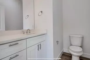 5661 Woodlands Dr, The Colony, TX 75056 - Photo 15