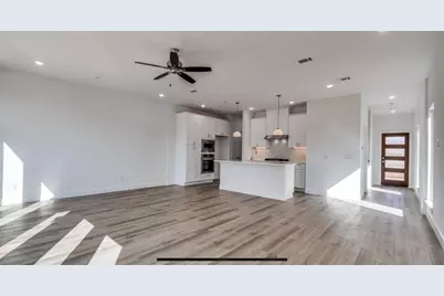 5661 Woodlands Drive, The Colony, TX 75056 - Photo 3