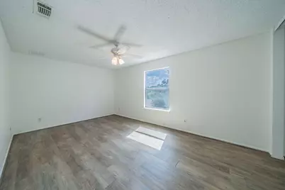 2321 Warwick Avenue, Grand Prairie, TX 75052 - Photo 17