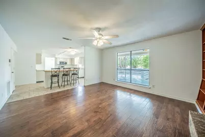 2321 Warwick Avenue, Grand Prairie, TX 75052 - Photo 7