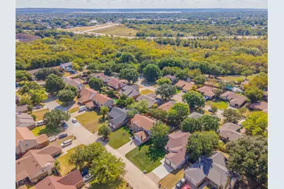 2321 Warwick Avenue, Grand Prairie, TX 75052 - Photo 29