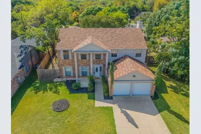 2321 Warwick Avenue, Grand Prairie, TX 75052 - Photo 3