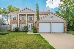 2321 Warwick Ave, Grand Prairie, TX 75052 - Photo 1