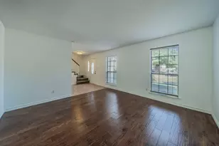 2321 Warwick Ave, Grand Prairie, TX 75052 - Photo 5