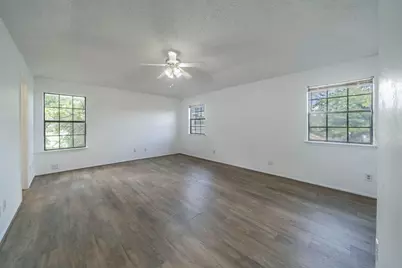 2321 Warwick Avenue, Grand Prairie, TX 75052 - Photo 13