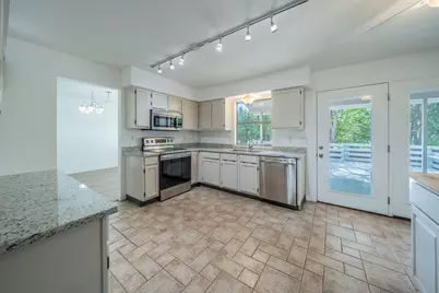 2321 Warwick Avenue, Grand Prairie, TX 75052 - Photo 11