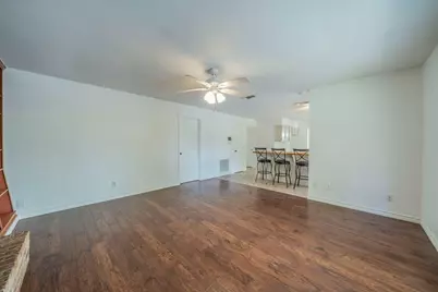 2321 Warwick Avenue, Grand Prairie, TX 75052 - Photo 7