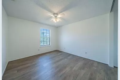2321 Warwick Avenue, Grand Prairie, TX 75052 - Photo 17