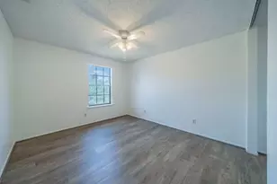 2321 Warwick Ave, Grand Prairie, TX 75052 - Photo 17