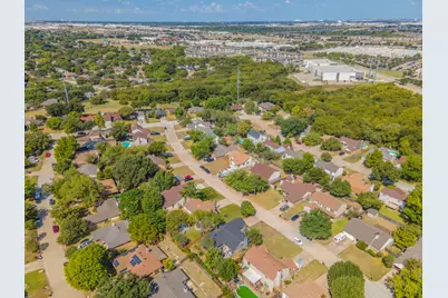 2321 Warwick Avenue, Grand Prairie, TX 75052 - Photo 31