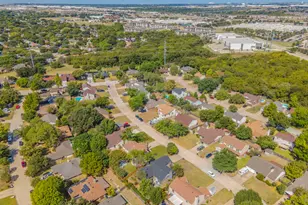 2321 Warwick Ave, Grand Prairie, TX 75052 - Photo 31