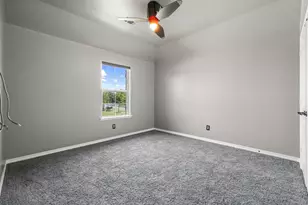 1924 Sunny Side Dr, Little Elm, TX 75068 - Photo 11