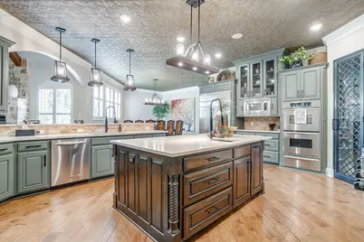 155 Country Vista Circle, Burleson, TX 76028 - Photo 11